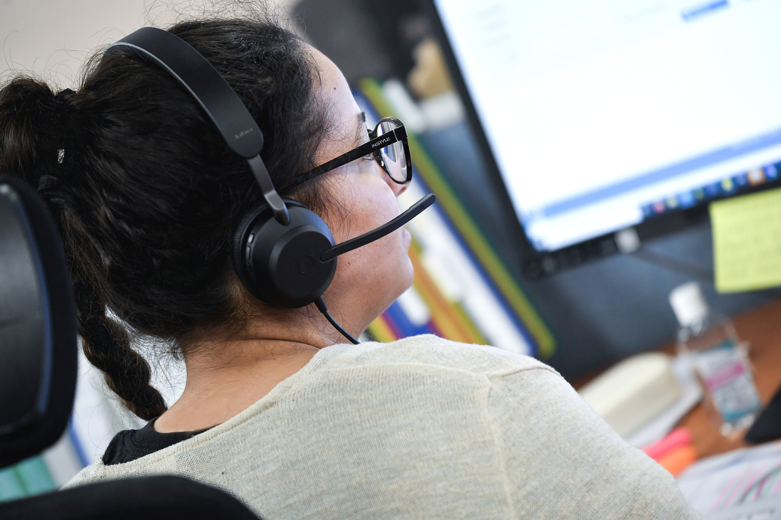 Reportage photo institutionnel opératrice call center