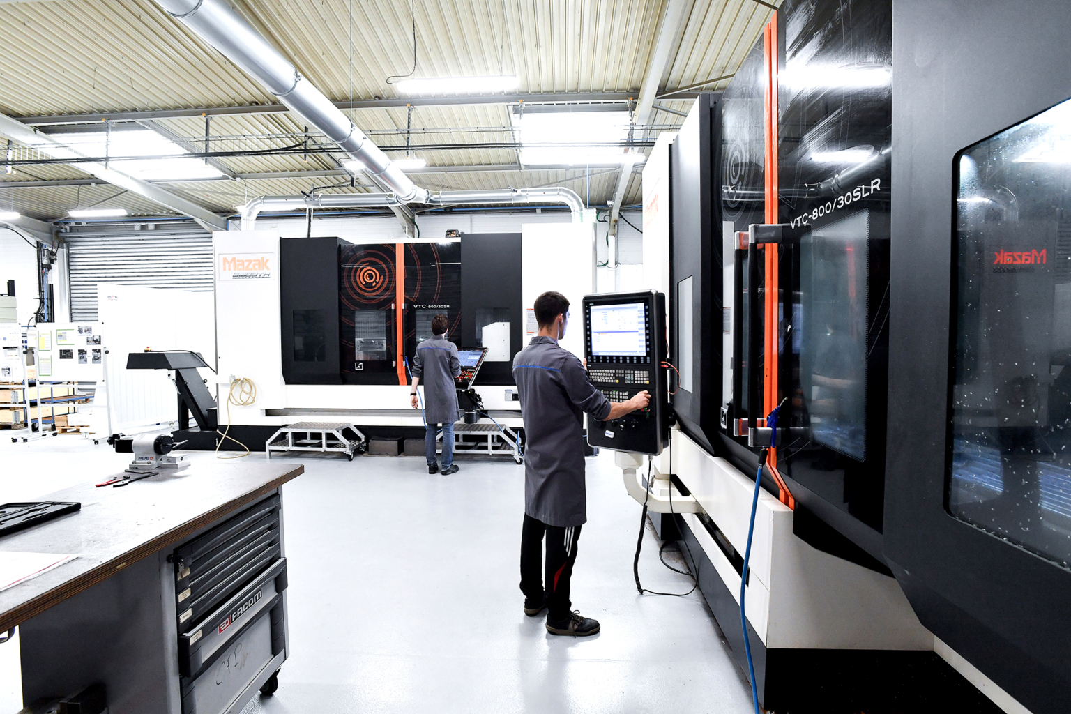 Reportage sur une machine à commande numérique