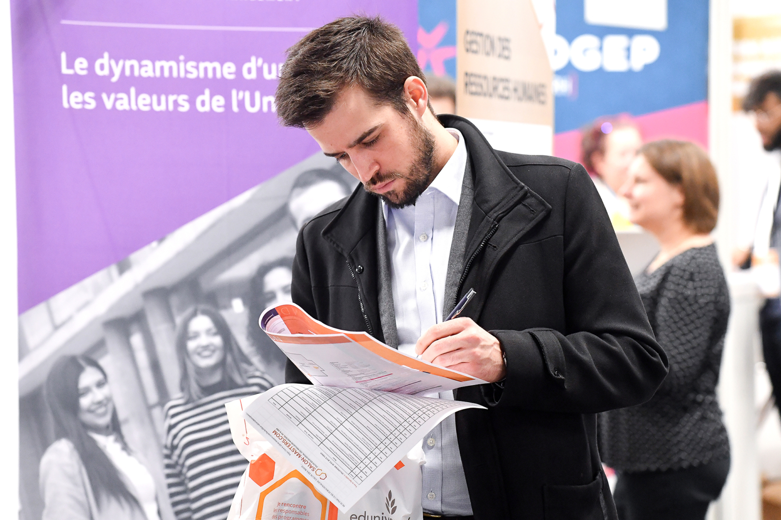 Illustration photo sur la recherche d’une formation dans le domaine de l’éducation