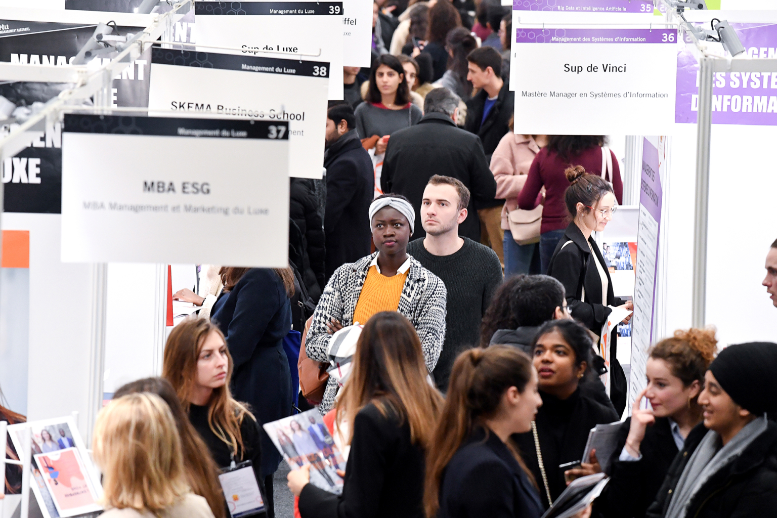 Photo reportage sur l’ambiance d’un salon sur l’enseignement
