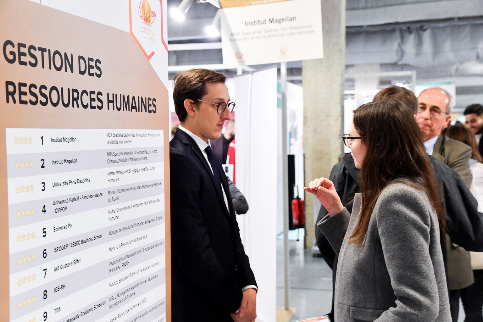 Photo d’une étudiante en recherche de formation en ressources humaines