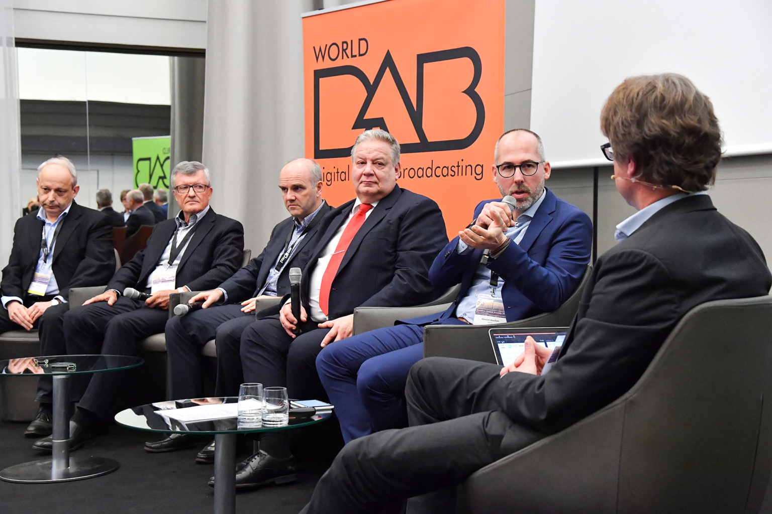 Photo d’une intervention d’un participant lors d’une table ronde