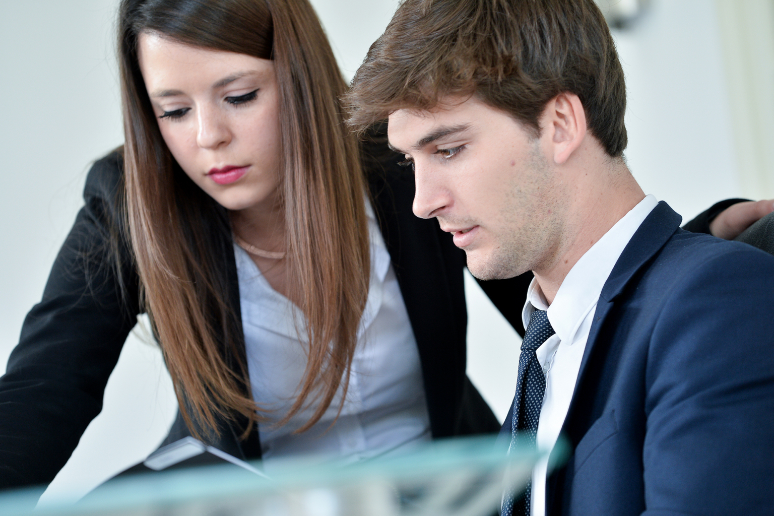 Photo illustrant la collaboration en entreprise