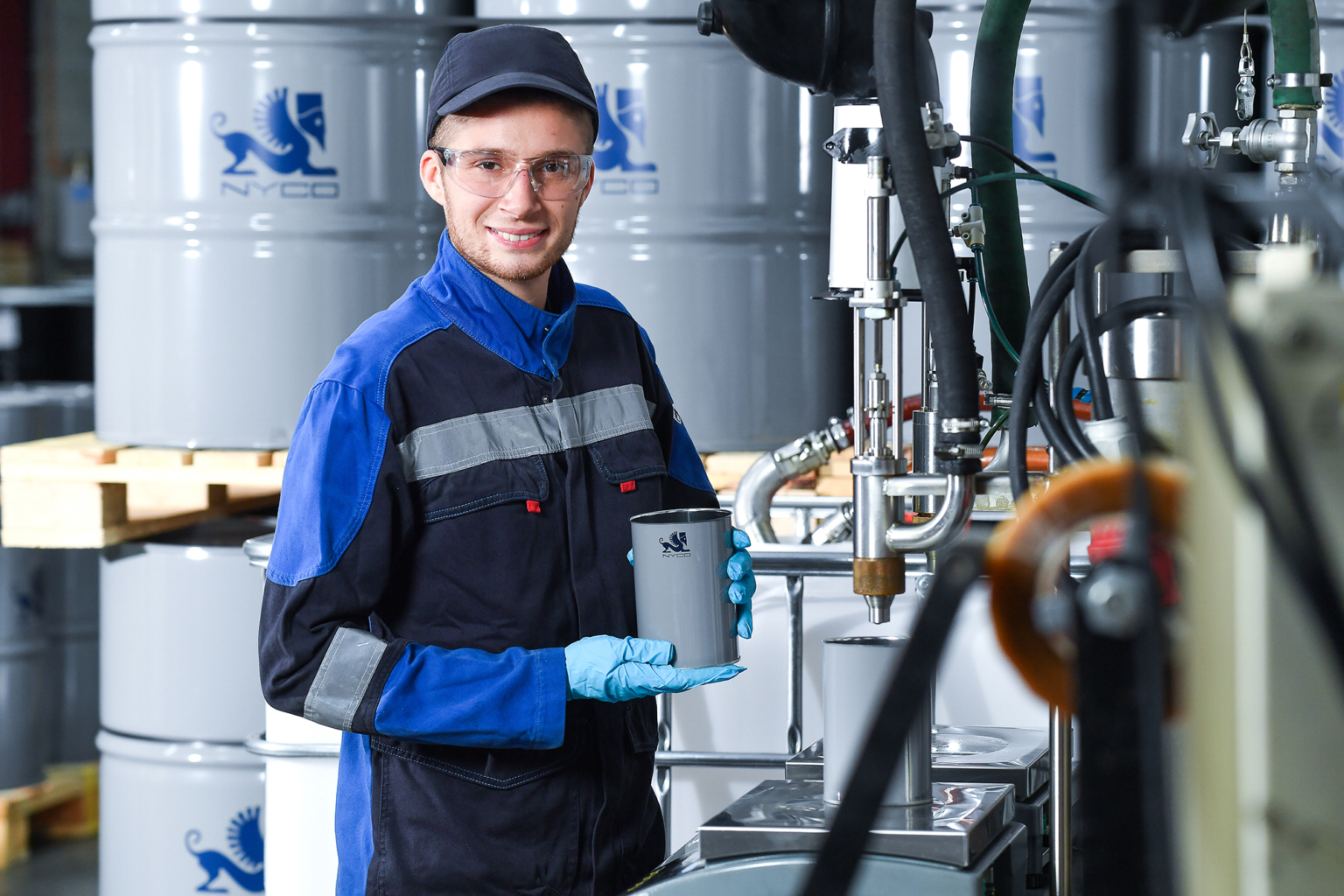 Portrait d'un collaborateur sur le site de production