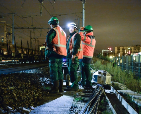 Reportage photo, équipe du BTP sur le site d'exploitation