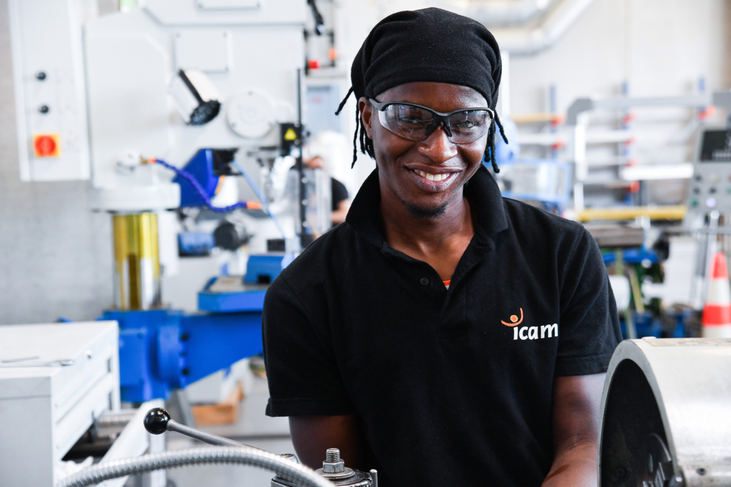 Portrait corporate d’un jeune en formation